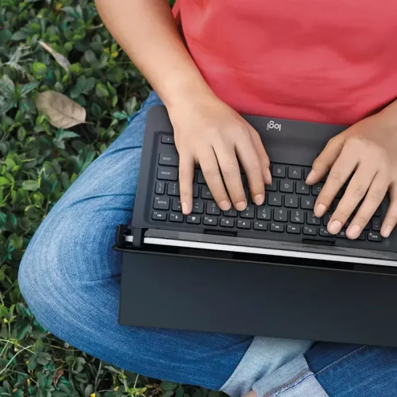 Teclado Bluetooth con Soporte para Tablet Logitech Universal Folio